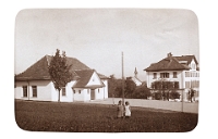 Wolfgraben  1915 : Turnhalle Wolfgraben Langnau am AlbisRosa Scheller, Mimi Aliesch