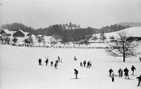 1970  Wintersport auf dem Albis / Warteschlange beim Skilift im Hinteralbis