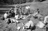 1982  Klassenlager 6. Kl. Fuchs / Wanderung über Hohenrätien nach Thusis