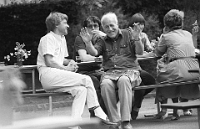 1983  Wolfgraben / Ausländerfest der Schule Langnau mit den Corsi intensivi und Deutsch für Fremdsprachige  / Jürg Schädler und Dr. Hans Gafner