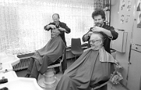 1985  Coiffeur Beroldo / Senior Josef und Junior Bruno Bertoldo  mit Kunden Josef Braun und Rudolf Saxer