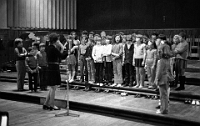 1971  Radioaufnahmen im Rahmen der französischen Wochen bei Radio DRS / 4. Klasse von Bernhard Fuchs, Langnau / Leitung: Geneviève Montel