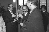 1993  Neujahrsapéro in der Schwerzi /  Thomas Meyer (GmdPr.), Stephan Mazenauer
