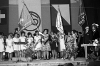 1969  Festzelt im Widmer  / «100 Jahre Männerchor Frohsinn».  Fahnengruss des Frauenchors Langnau : 100 Jahre Männerchor