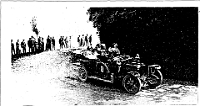 1911  Automobil-Zuverlässigkeitsfahrt auf der Bergstrasse Adliswil-Albis.  Frau Fischer, die Gewinnerin des Damenpreises