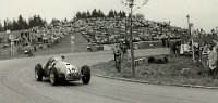 1951 Bergrennen auf den Albis  Rudolf Fischer auf dem Ferrari 212 im Mittelalbis  Tagessieger