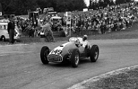 1951 Bergrennen auf den Albis  Rudolf Fischer auf dem Ferrari 212 im Mittelalbis  Tagessieger