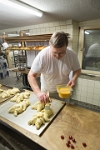 Bäckerei Friederich  Gritibenz-Backen  mit Yvonne Friederich: Bäckerin, Konditorin und Besitzerin / Oliver Rufli: Bäcker / Andrea Wenk: Konditorin