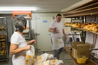 Bäckerei Friederich  Gritibenz-Backen  mit Yvonne Friederich: Bäckerin, Konditorin und Besitzerin / Oliver Rufli: Bäcker / Andrea Wenk: Konditorin