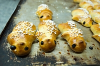 Bäckerei Friederich  Gritibenz-Backen  mit Yvonne Friederich: Bäckerin, Konditorin und Besitzerin / Oliver Rufli: Bäcker / Andrea Wenk: Konditorin