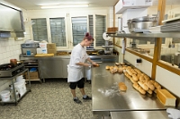 Bäckerei Friederich  Gritibenz-Backen  mit Yvonne Friederich: Bäckerin, Konditorin und Besitzerin / Oliver Rufli: Bäcker / Andrea Wenk: Konditorin