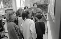 1999 / Projektwoche Wolfgraben Lesen & Schreiben  Jedes Kind schreibt eine Geschichte.
