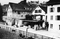 1945  Restaurant Bahnhof und Schmitte Kronauer im Unterdorf