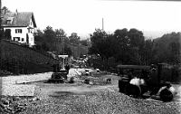 Oktober  1928 / Neue Dorfstrasse : 1928 beim Alten Schulhaus, Langnau