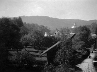 Juli  um 1900 / Alte Dorfstrasse