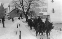 1940  bei der Blidor Robert Syfrig und Walter Ringger beim sechsspännigen Pflügen
