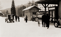 1925  Bahnhof Langnau-Gattikon Taxidienst: Sepp Locher Autocar: Emil Meier