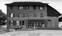 1976 Rütibolstrasse 1  «Metzgerei Blickenstorfer» vor der Renovation