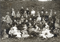 Klassenfoto Langnau 1910  1910, Ida Weiss, Unterstufe Wolfgraben