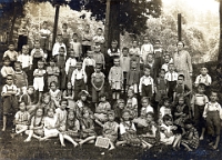 Klassenfoto Langnau 1928  1928, Luise Keller, 1. & 2. Kl. altes Schulhaus