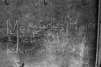 Langnau 1973  "Graffiti" an der Wand des Mühlebogens
