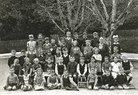 Klassenfoto Langnau 1941  26.5.1941, Luise Keller. Unterstufe Altes Schulhaus