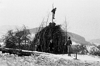 Langnau  1934 / Fasnachtsfeuer auf der Mühlehallden