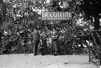 Langnau  um 1935 / Pau und Luise Gimpert bei der Talstation der Rochers de Naye Bergbahn